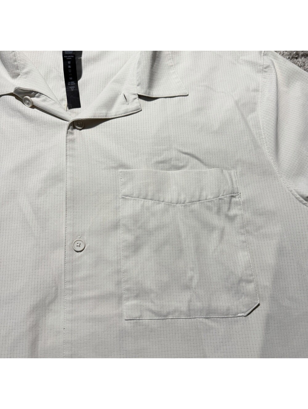 Lululemon Airing Easy Camp Collar Button Up Short Sleeve Shirt Bone Men’s XL - Picture 3 of 9